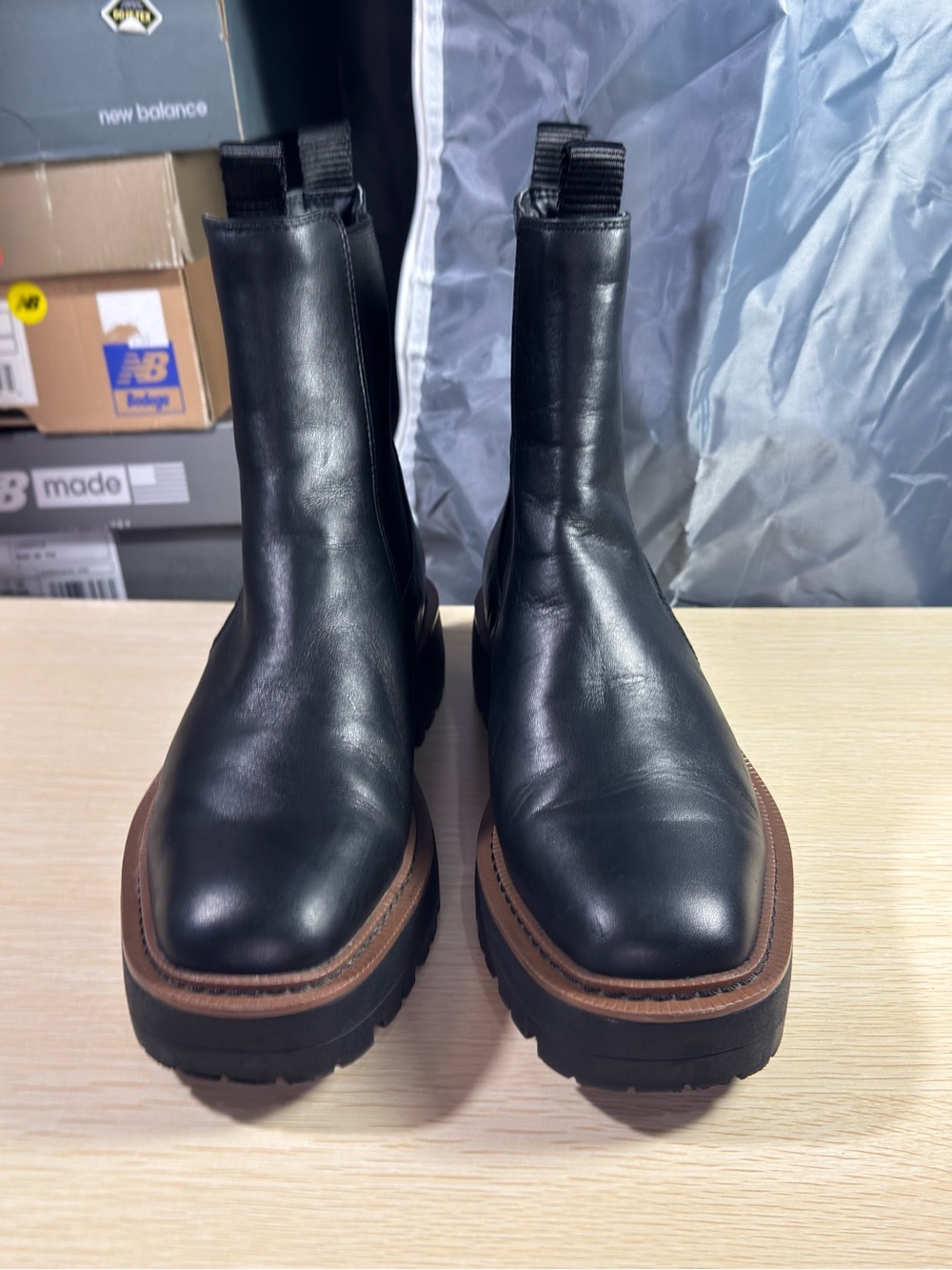 Sam Edelman Laguna Waterproof Lug Sole Black Leather Chelsea Ankle Boots Size 8 - Picture 5 of 13